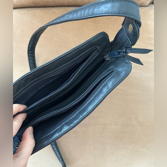 Genesis Basket Weave Woven in Midnight Blue - Picture 5 of 9